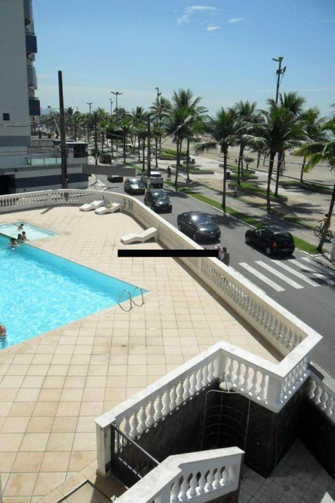 Apartamento Frente Ao Mar Com Varanda E Piscina Praia Grande  Eksteriør billede
